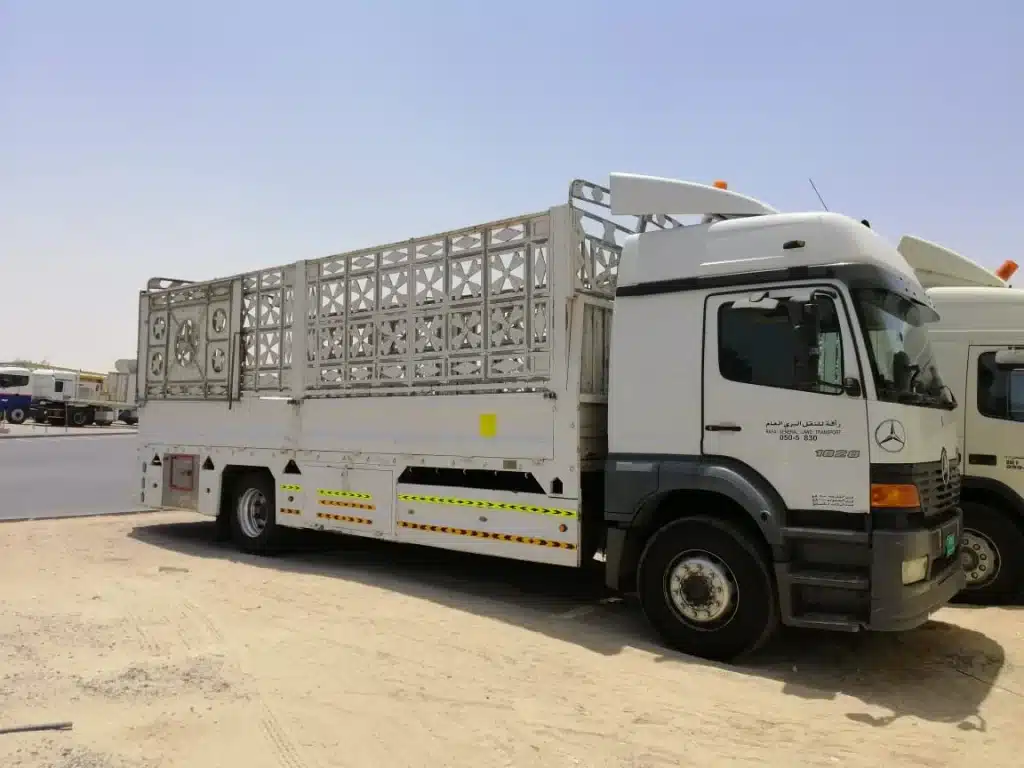 10-ton- pickup for rent in Dubai