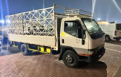 Close Pickup Trucks in Dubai